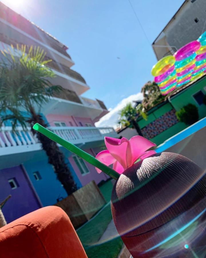 Casa Barbie Costinesti Hostel Kültér fotó