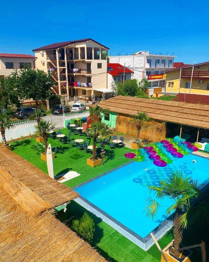 Casa Barbie Costinesti Hostel Kültér fotó