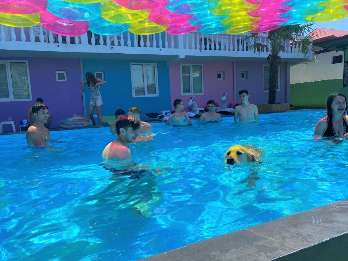 Casa Barbie Costinesti Hostel Kültér fotó