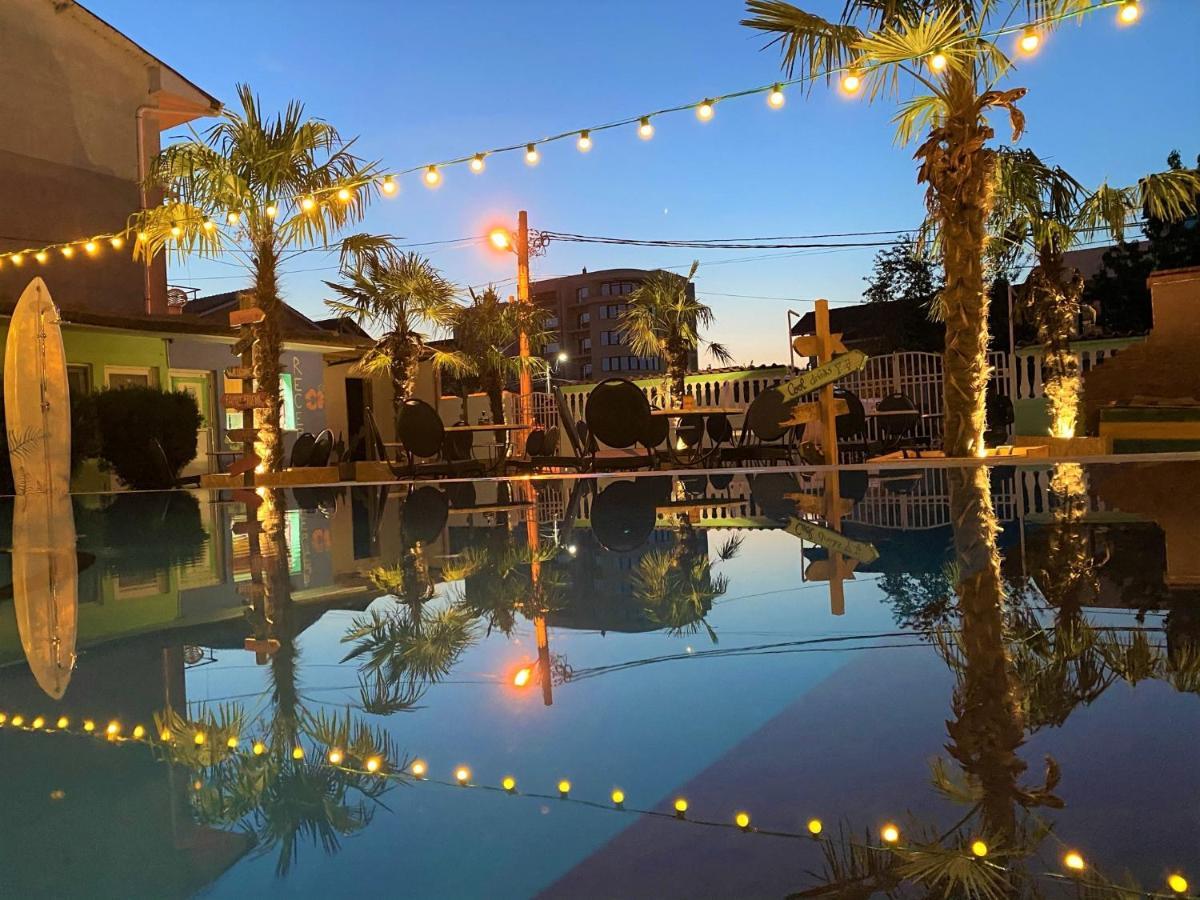 Casa Barbie Costinesti Hostel Kültér fotó