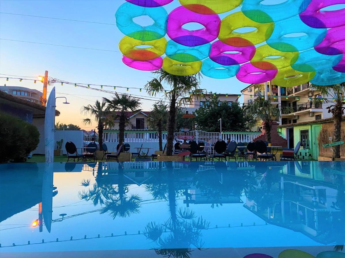Casa Barbie Costinesti Hostel Kültér fotó