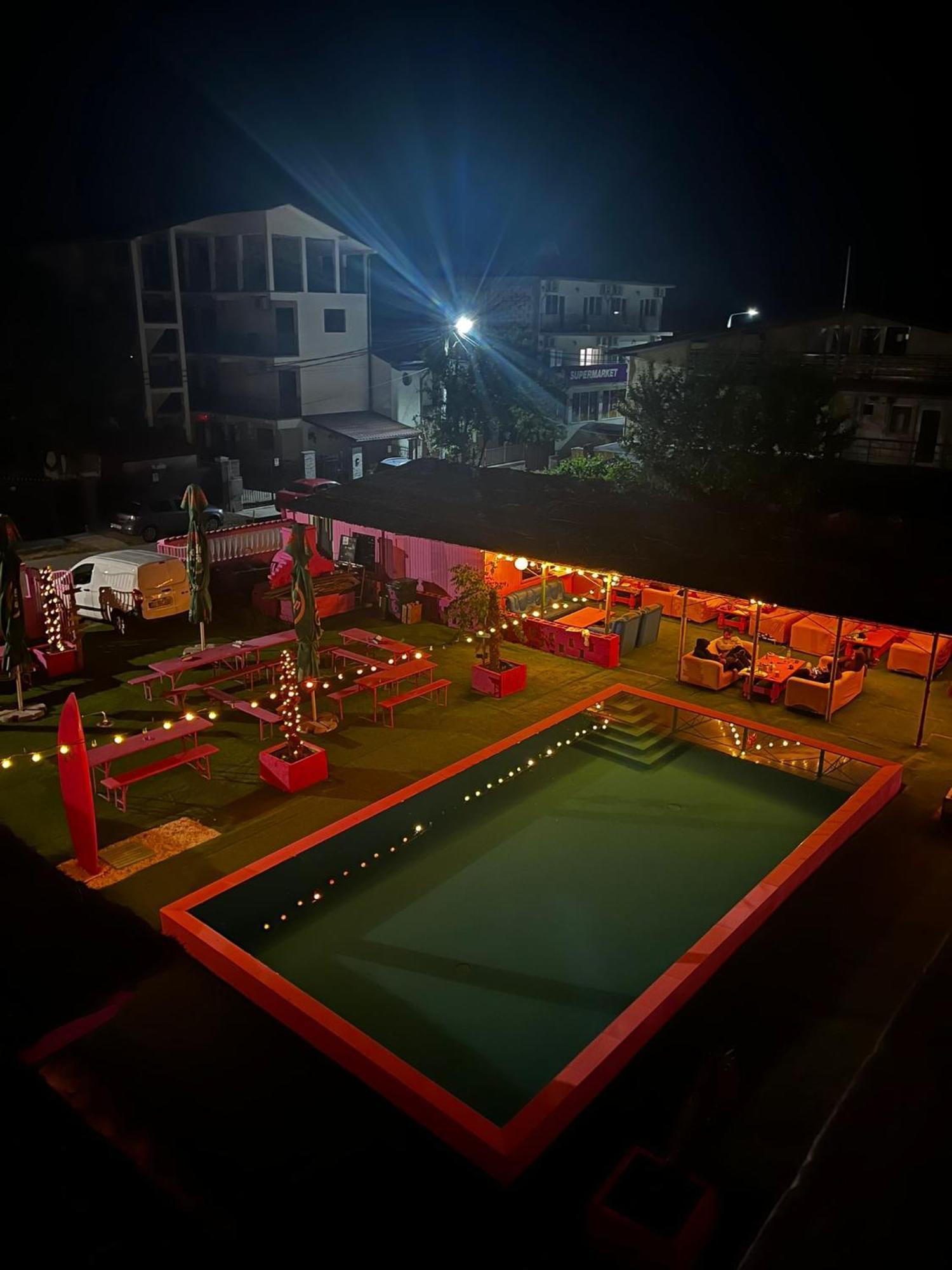 Casa Barbie Costinesti Hostel Kültér fotó