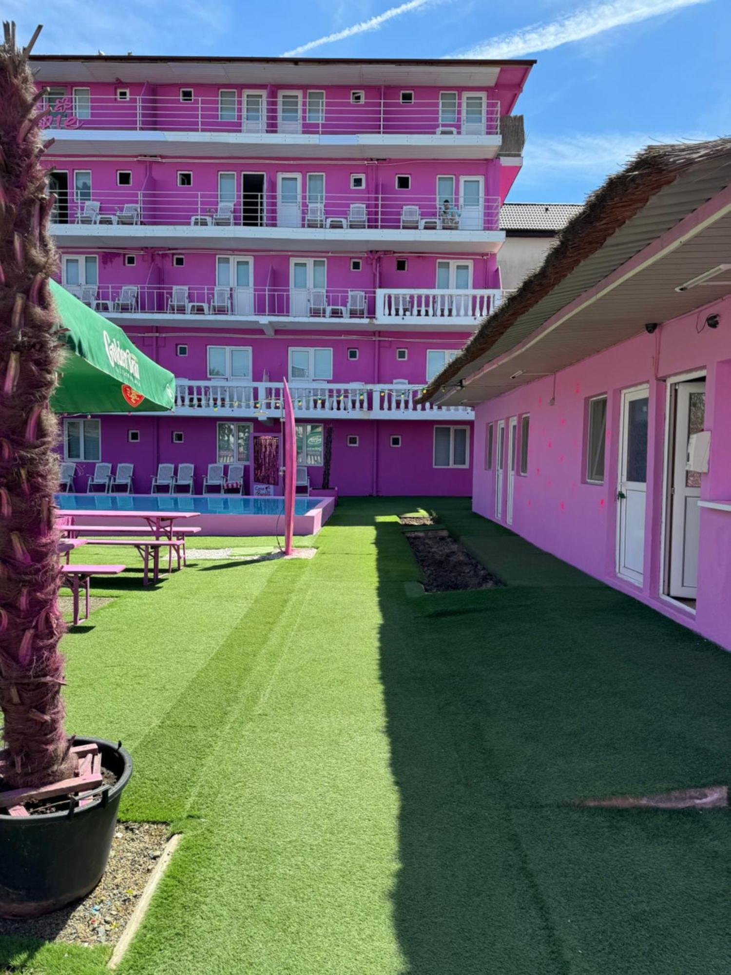 Casa Barbie Costinesti Hostel Kültér fotó